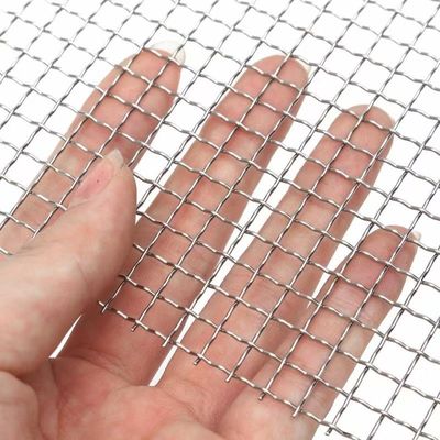 Écran tissé en acier inoxydable blanc pour revêtement de conception architecturale