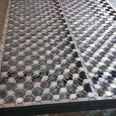 Écrans métalliques décoratifs en fil d'acier inoxydable de 1 mm à 1,2 mm pour armoires