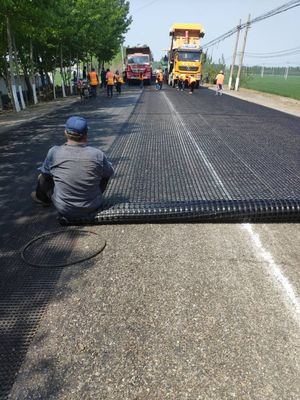 Façades de bâtiments Maillage pour écran de construction avec taille de maillage galvanisé ou revêtu de PVC